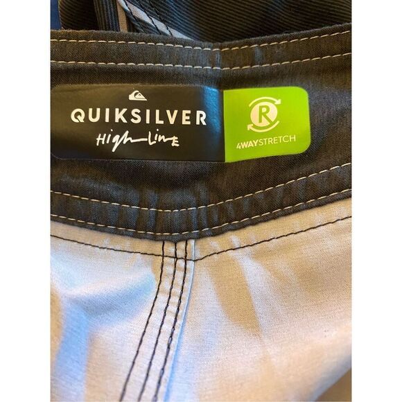 Quicksilver high line beach board shorts, swim trunks size 30 - Picture 4 of 5